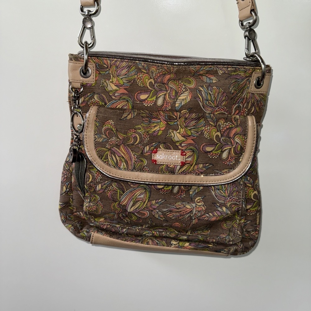 Sakroots Crossbody Purse Adjustable Strap Zipper Pockets Floral Bird Multicolor